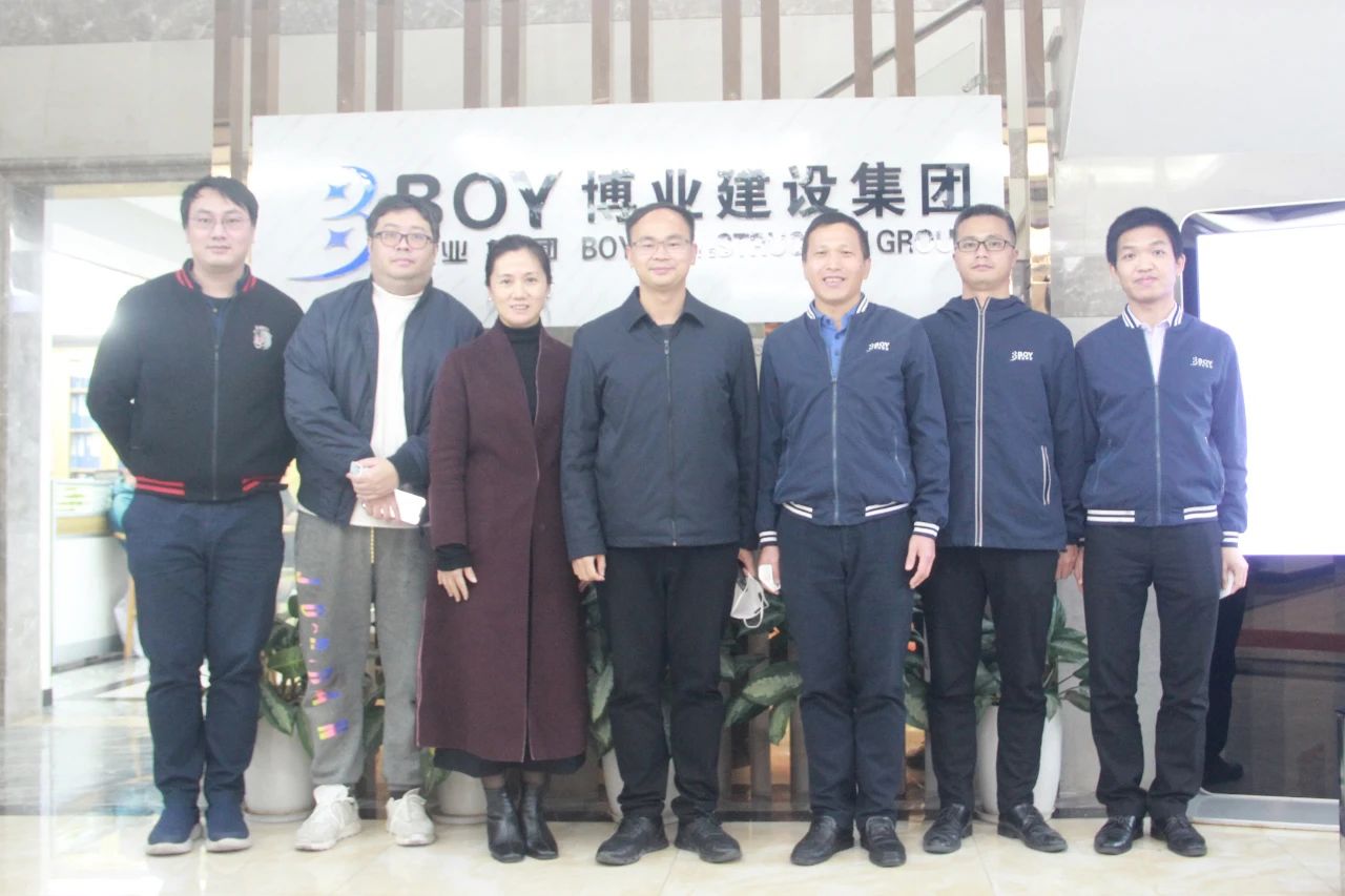 E:\lys\工作\綜合部\公司重大活動(dòng)、新聞\2023.01.17 湖里區(qū)區(qū)委常委、副區(qū)長(zhǎng)王達(dá)帶隊(duì)慰問我司\網(wǎng)站\微信圖片_20230209222134.jpg